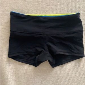 Reversible Lululemon spandex shorts size 6